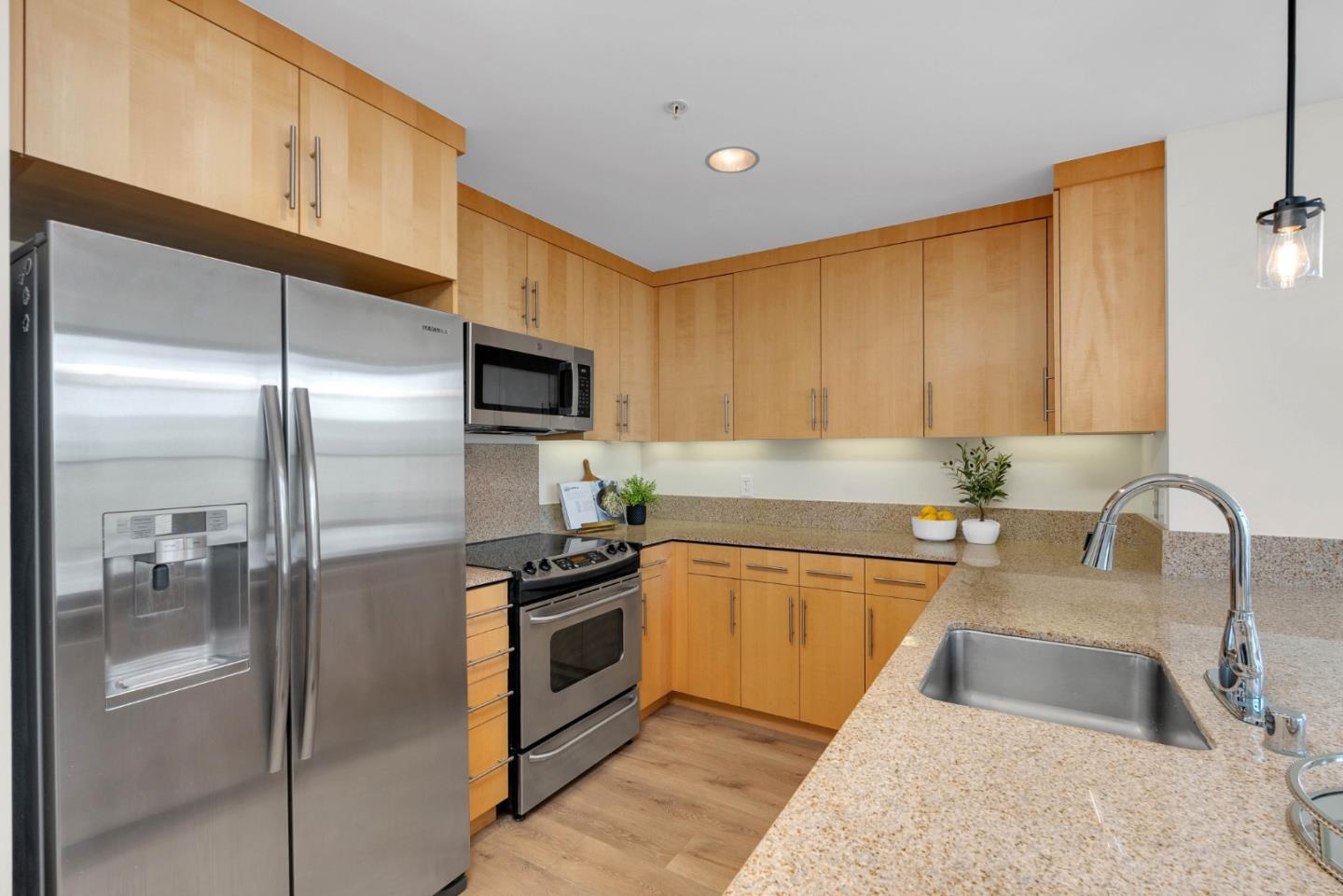 38 North Almaden Boulevard 411