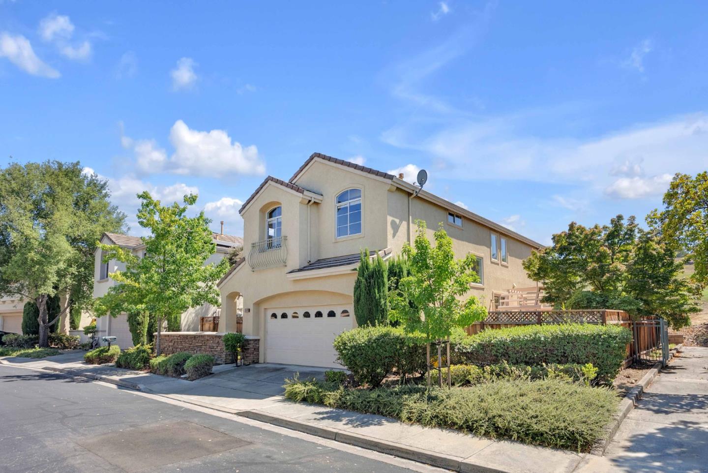 5490 Manderston Drive