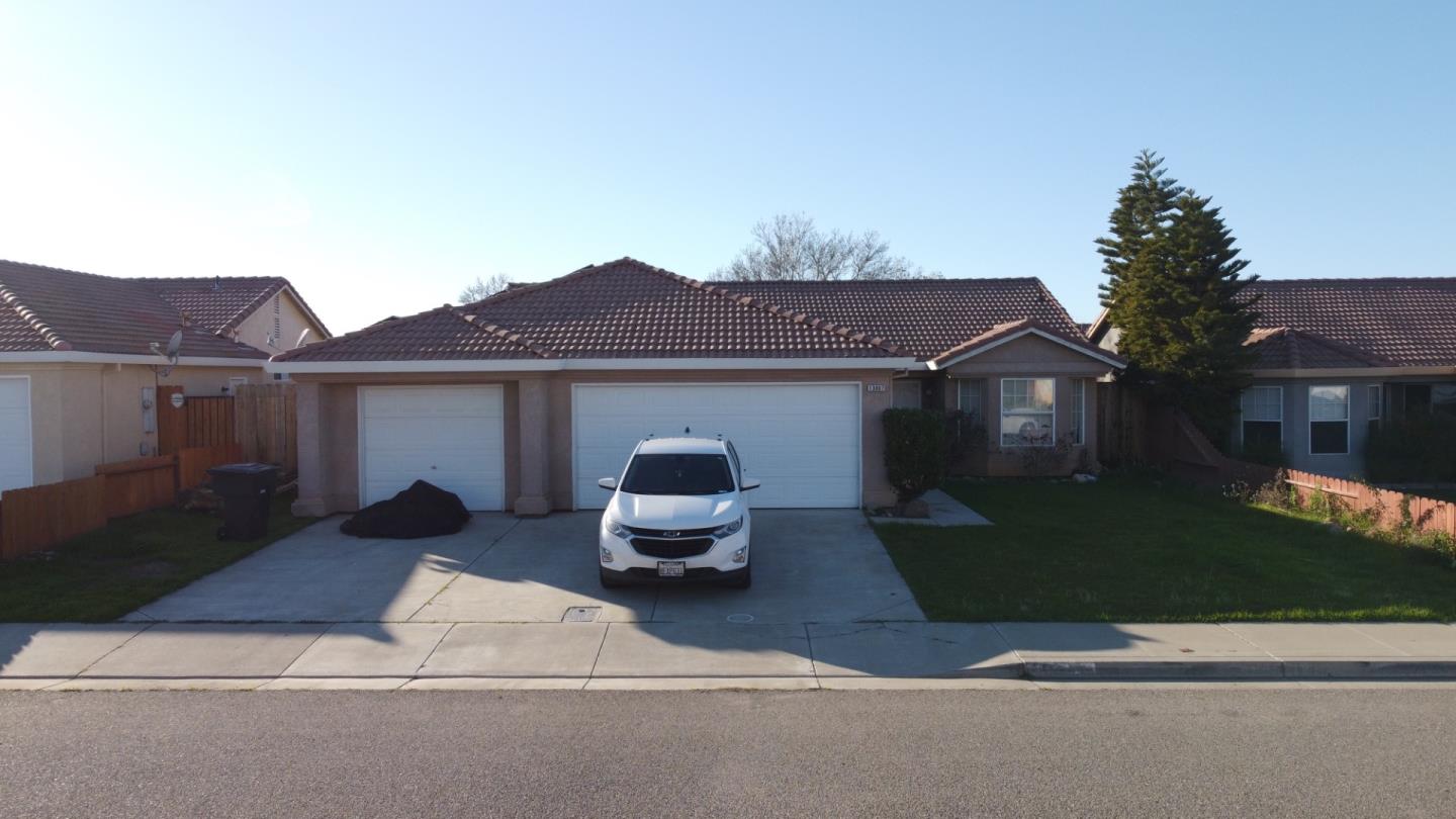 13807 Anacapa Avenue