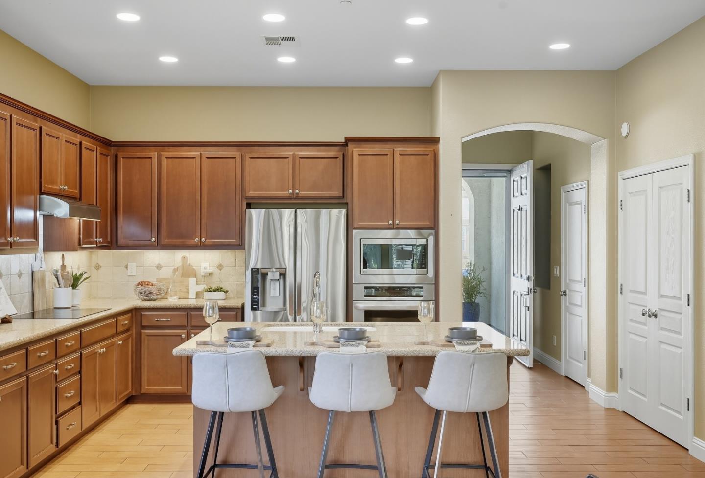 1900 Monte Vista Drive