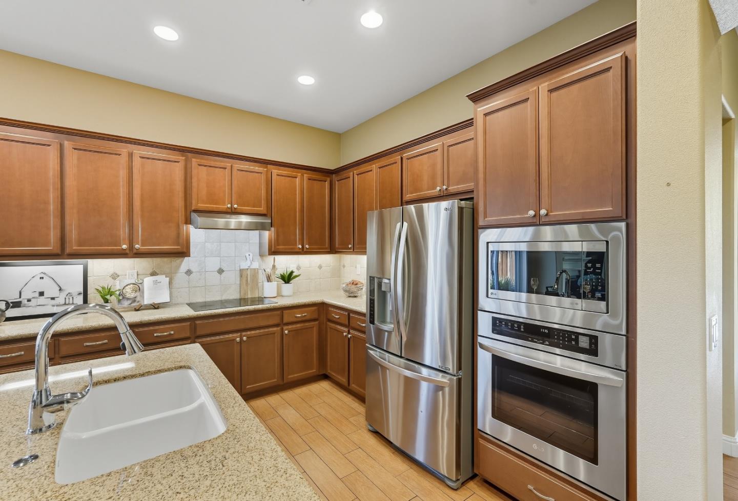 1900 Monte Vista Drive