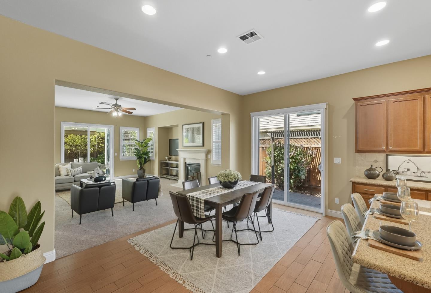 1900 Monte Vista Drive