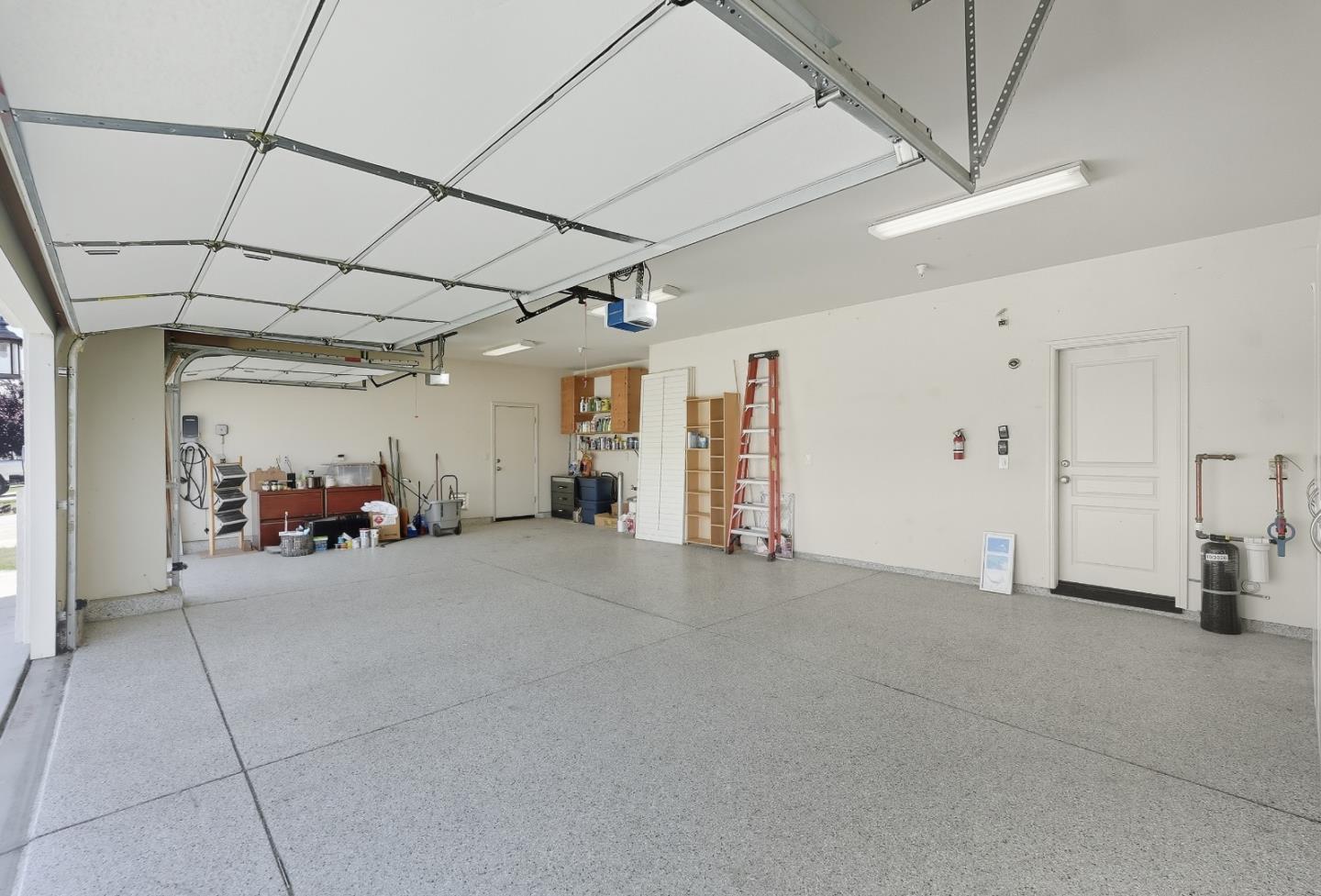 1900 Monte Vista Drive