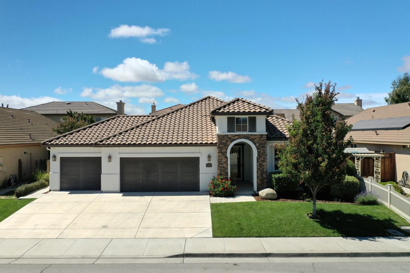 1900 Monte Vista Drive