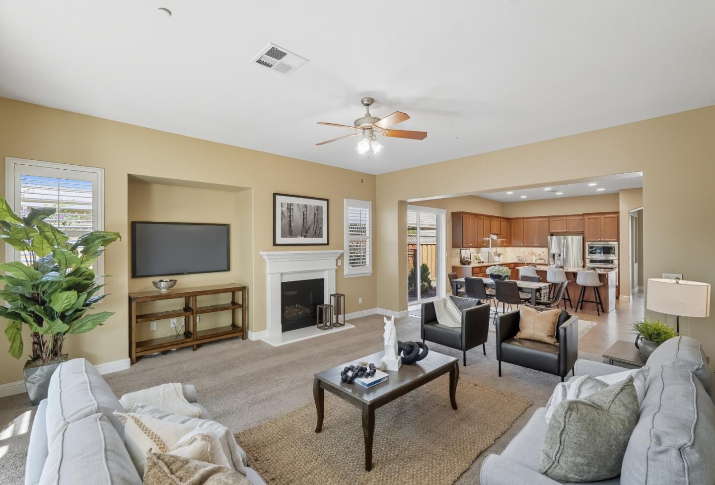 1900 Monte Vista Drive