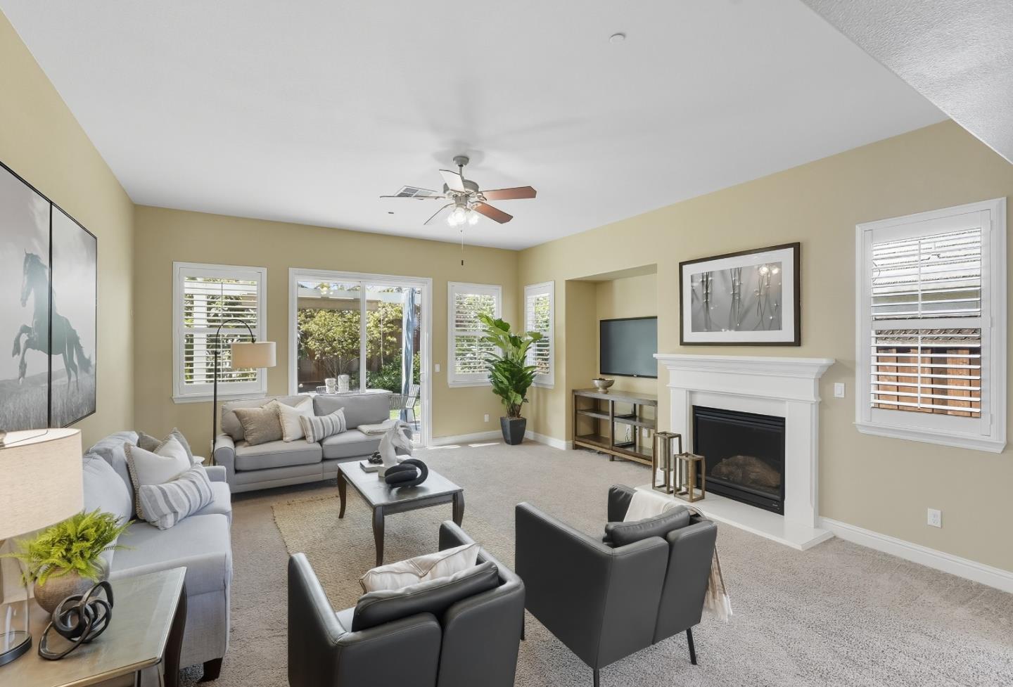 1900 Monte Vista Drive