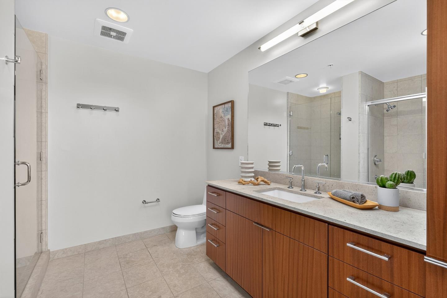 38 North Almaden Boulevard 2001