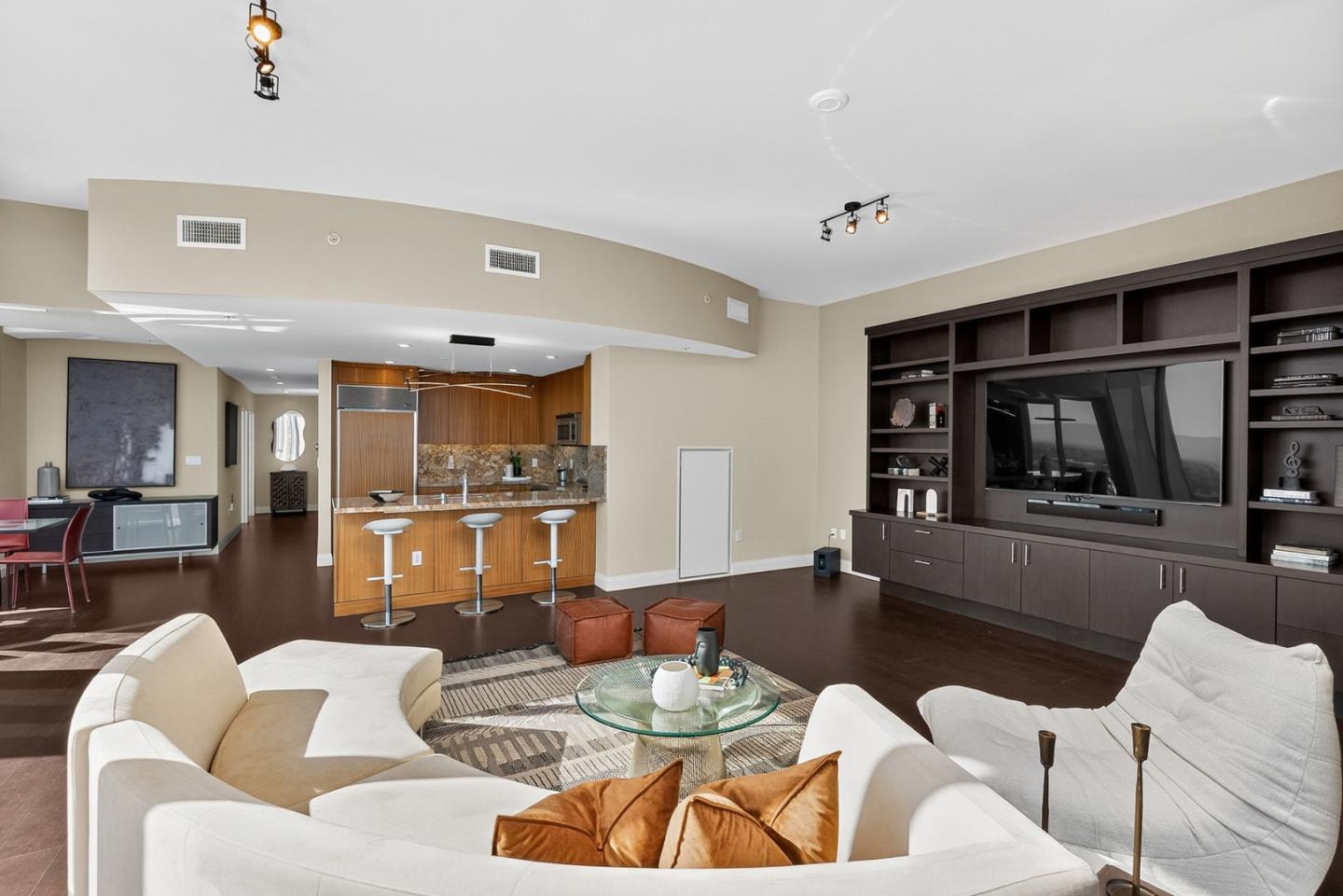 38 North Almaden Boulevard 2001