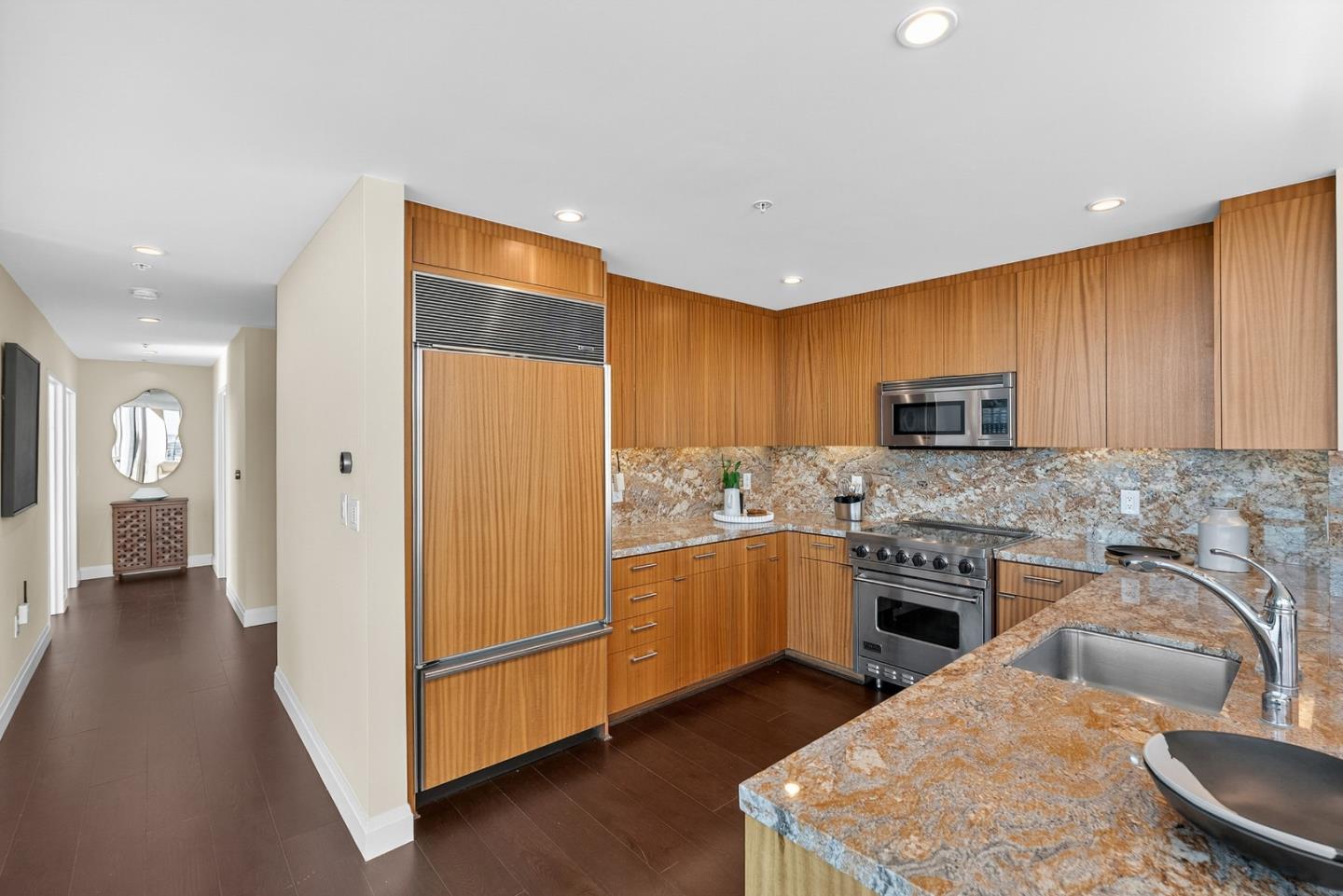 38 North Almaden Boulevard 2001
