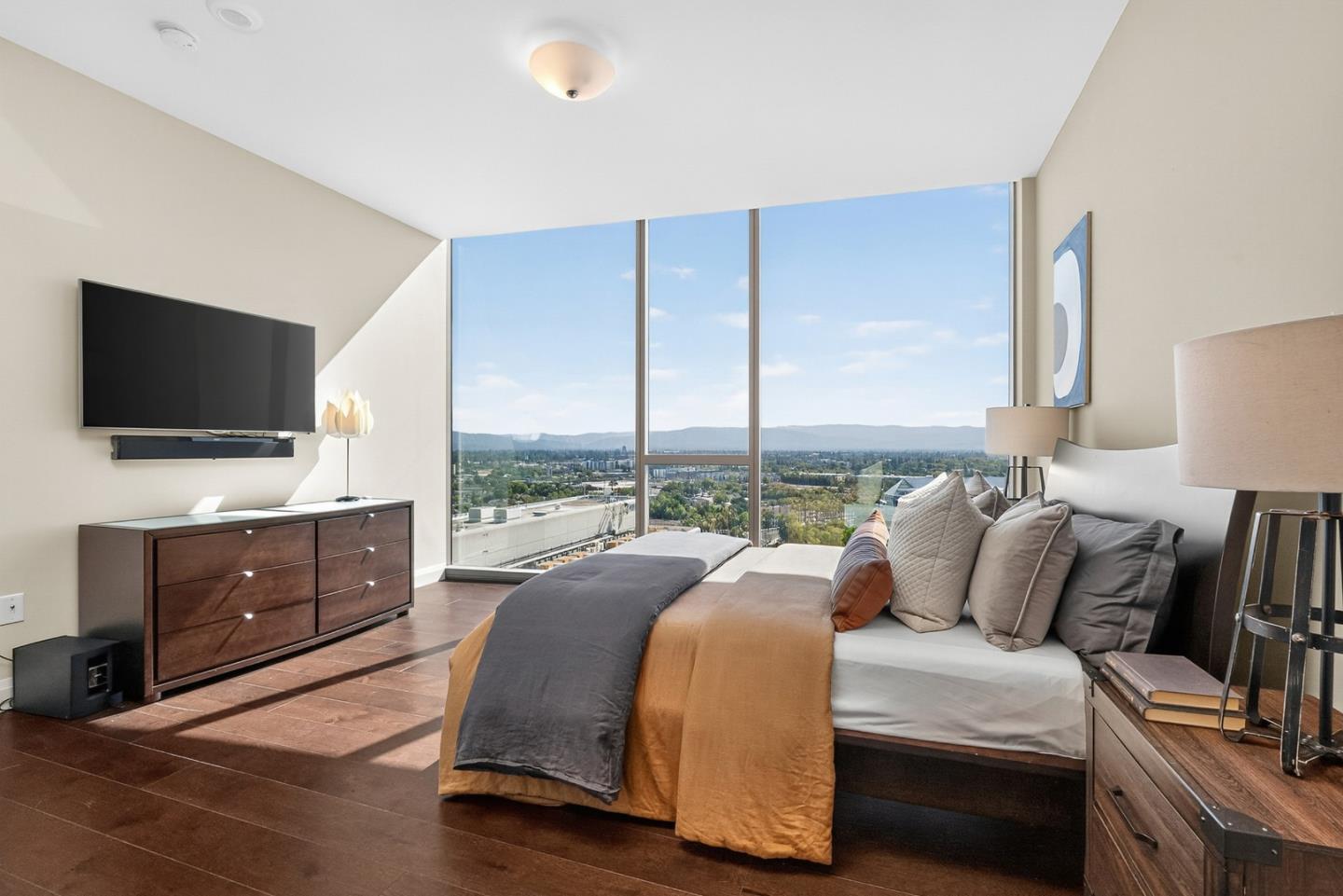 38 North Almaden Boulevard 2001