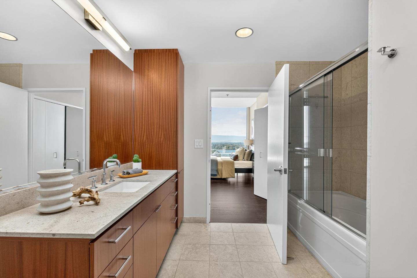 38 North Almaden Boulevard 2001