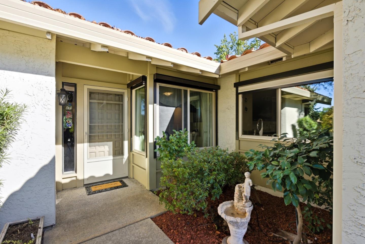 8423 Chenin Blanc Lane