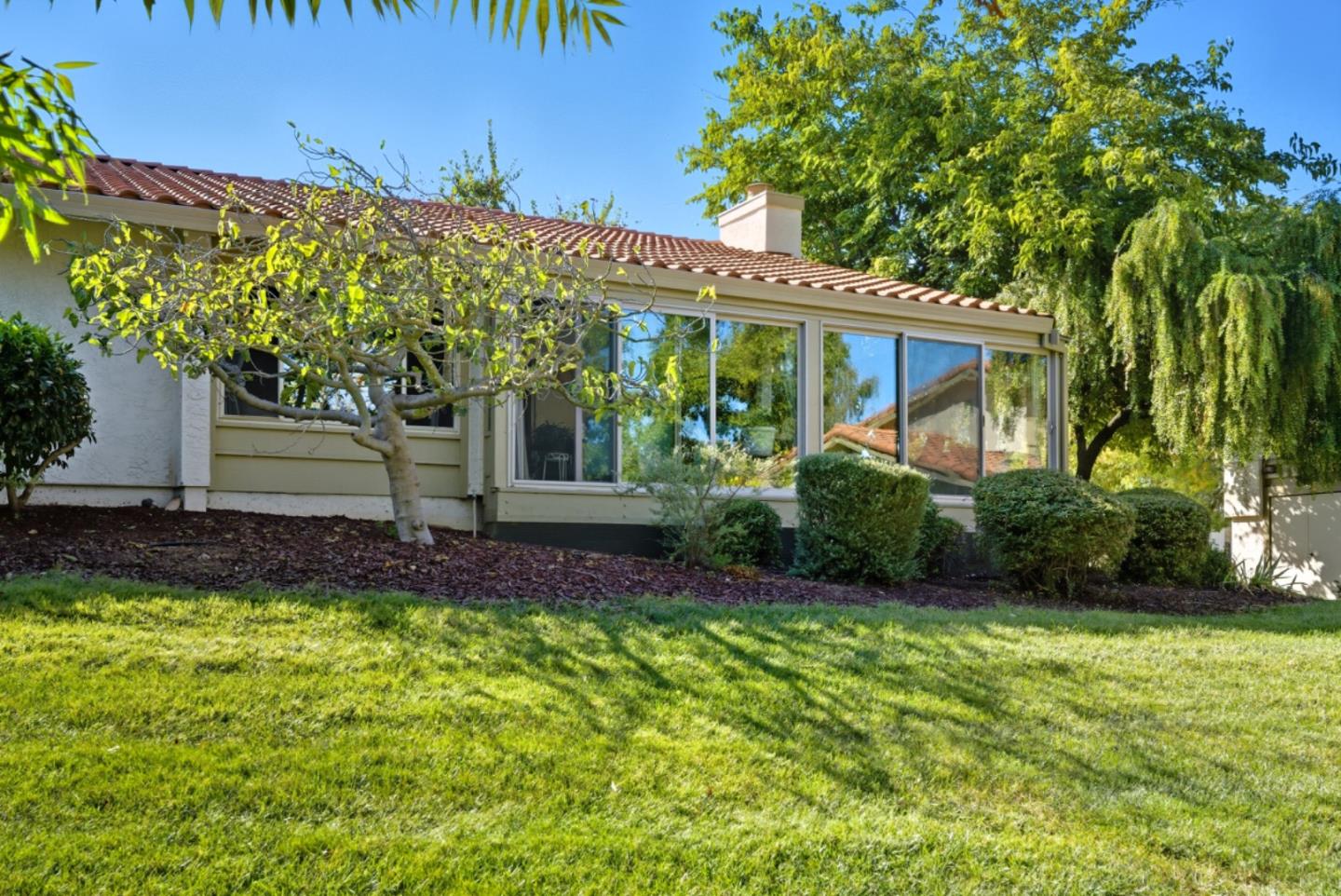 8423 Chenin Blanc Lane