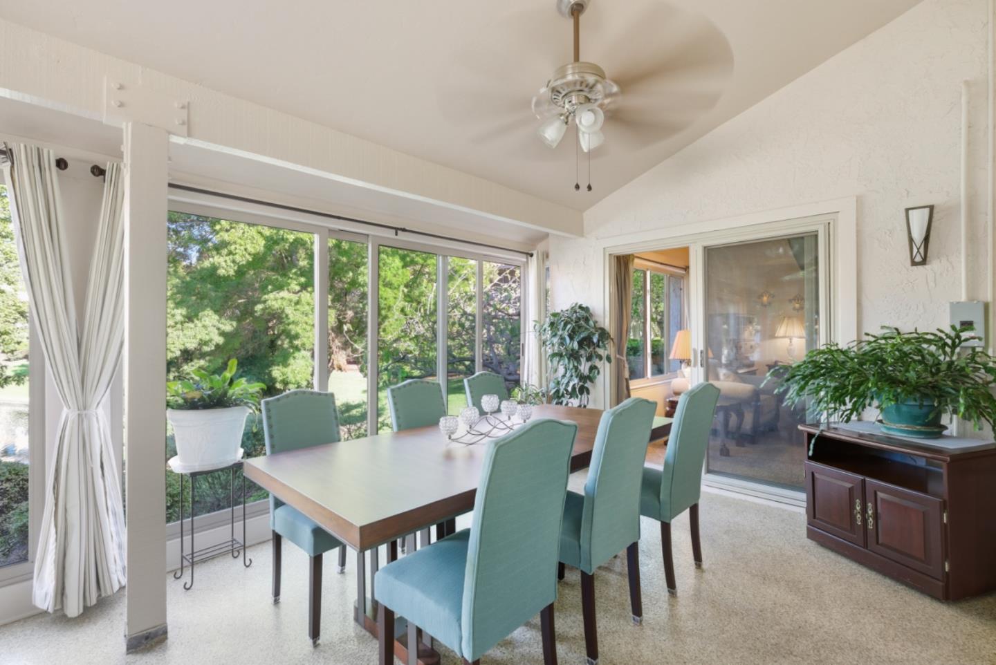 8423 Chenin Blanc Lane