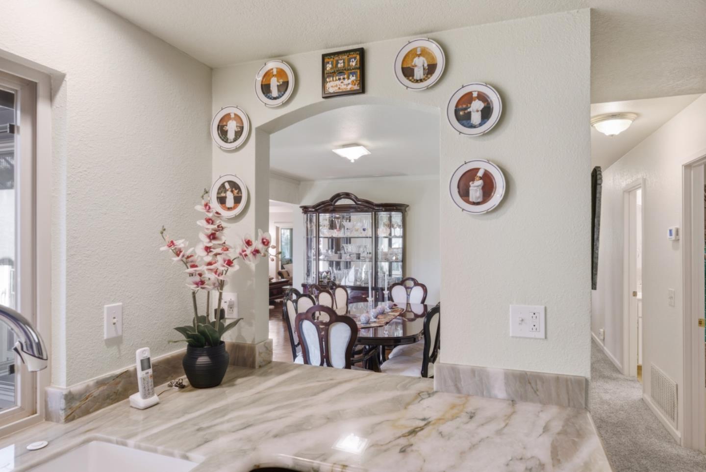 8423 Chenin Blanc Lane