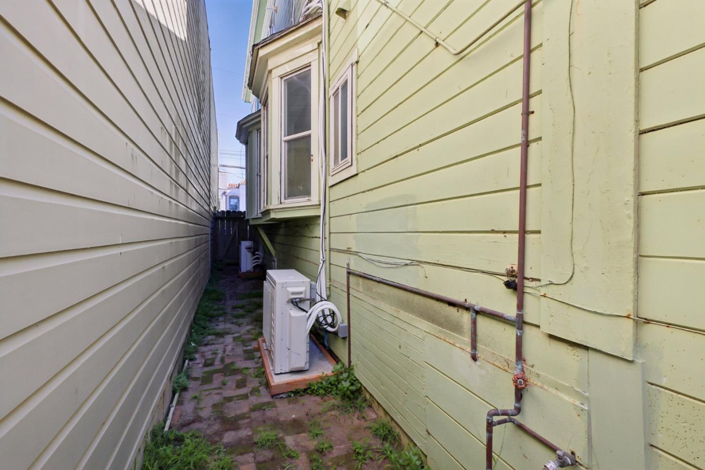 527 Faxon Avenue
