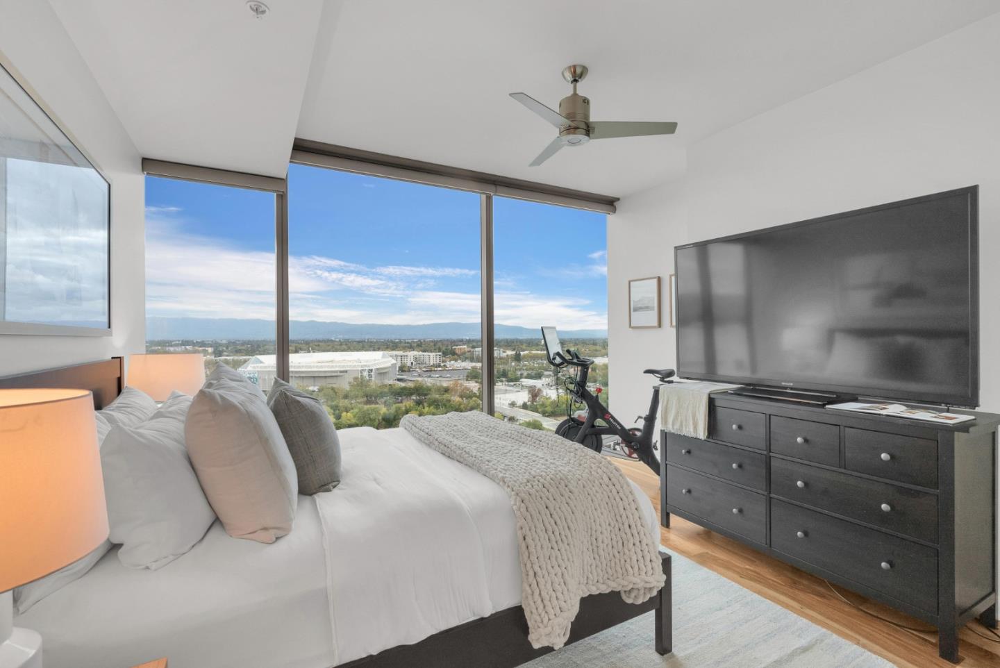 38 North Almaden Boulevard 1805