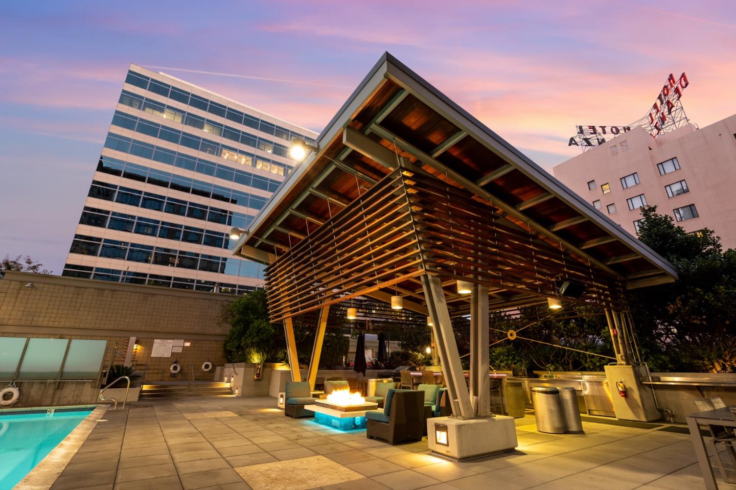 38 North Almaden Boulevard 1805