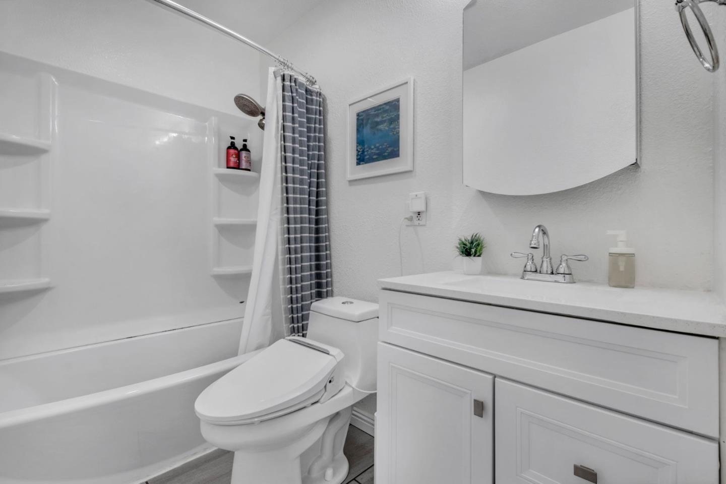 723 Linda Flora Street