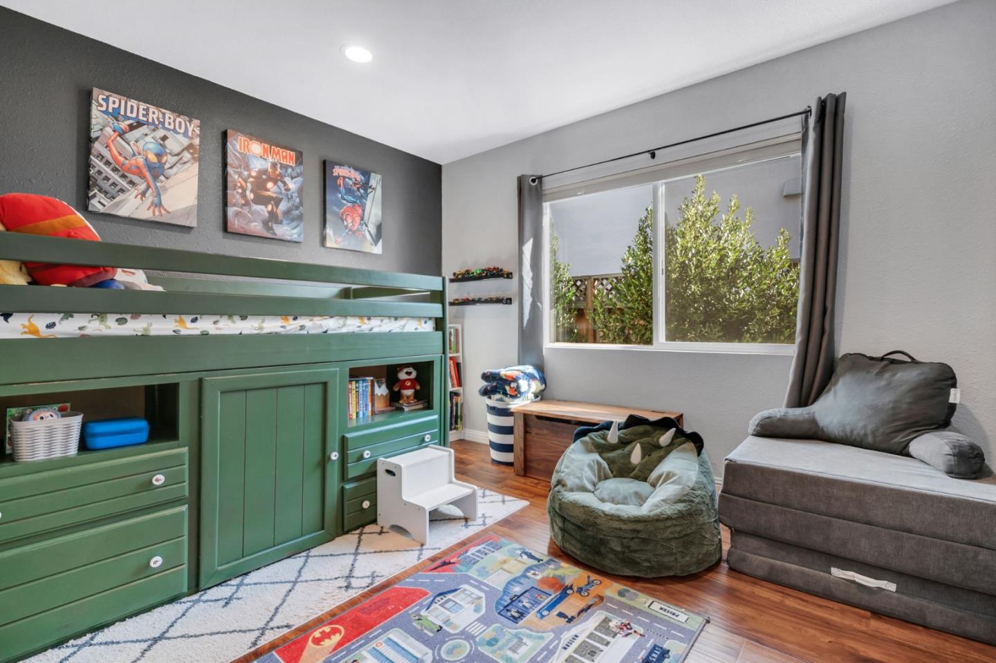 723 Linda Flora Street