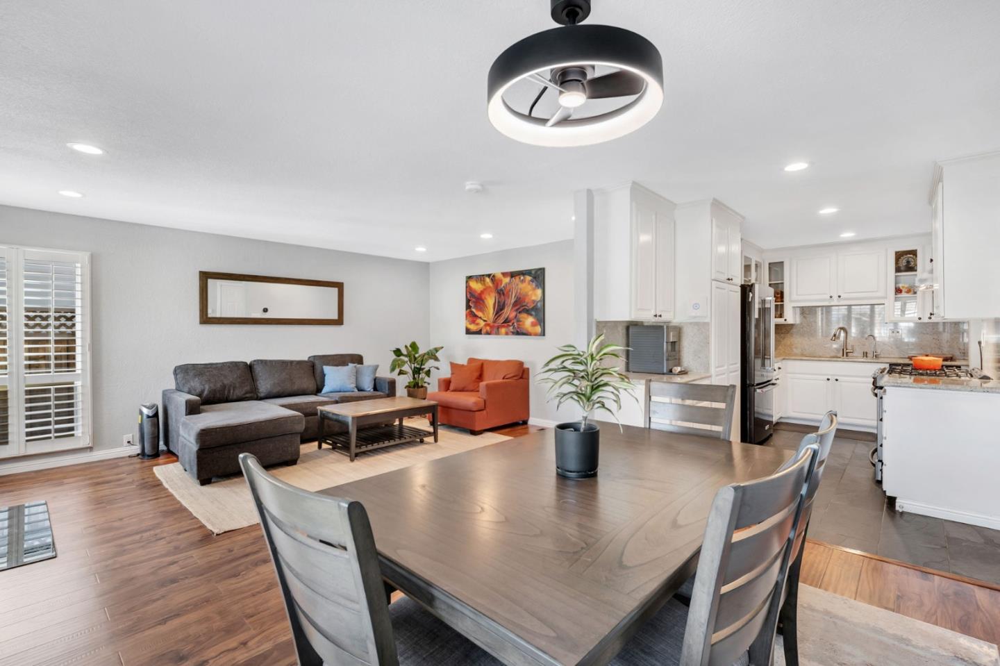 723 Linda Flora Street