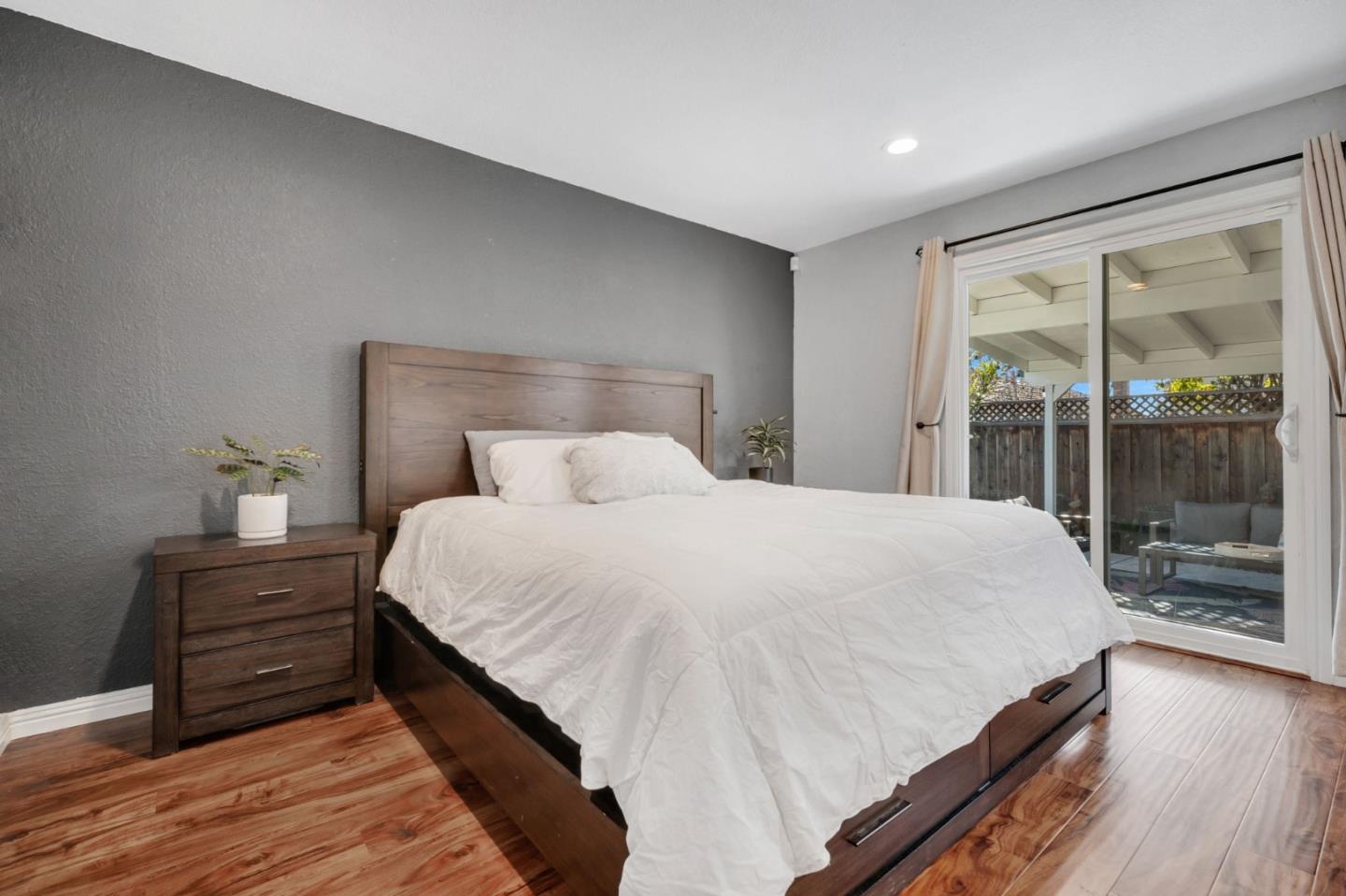 723 Linda Flora Street