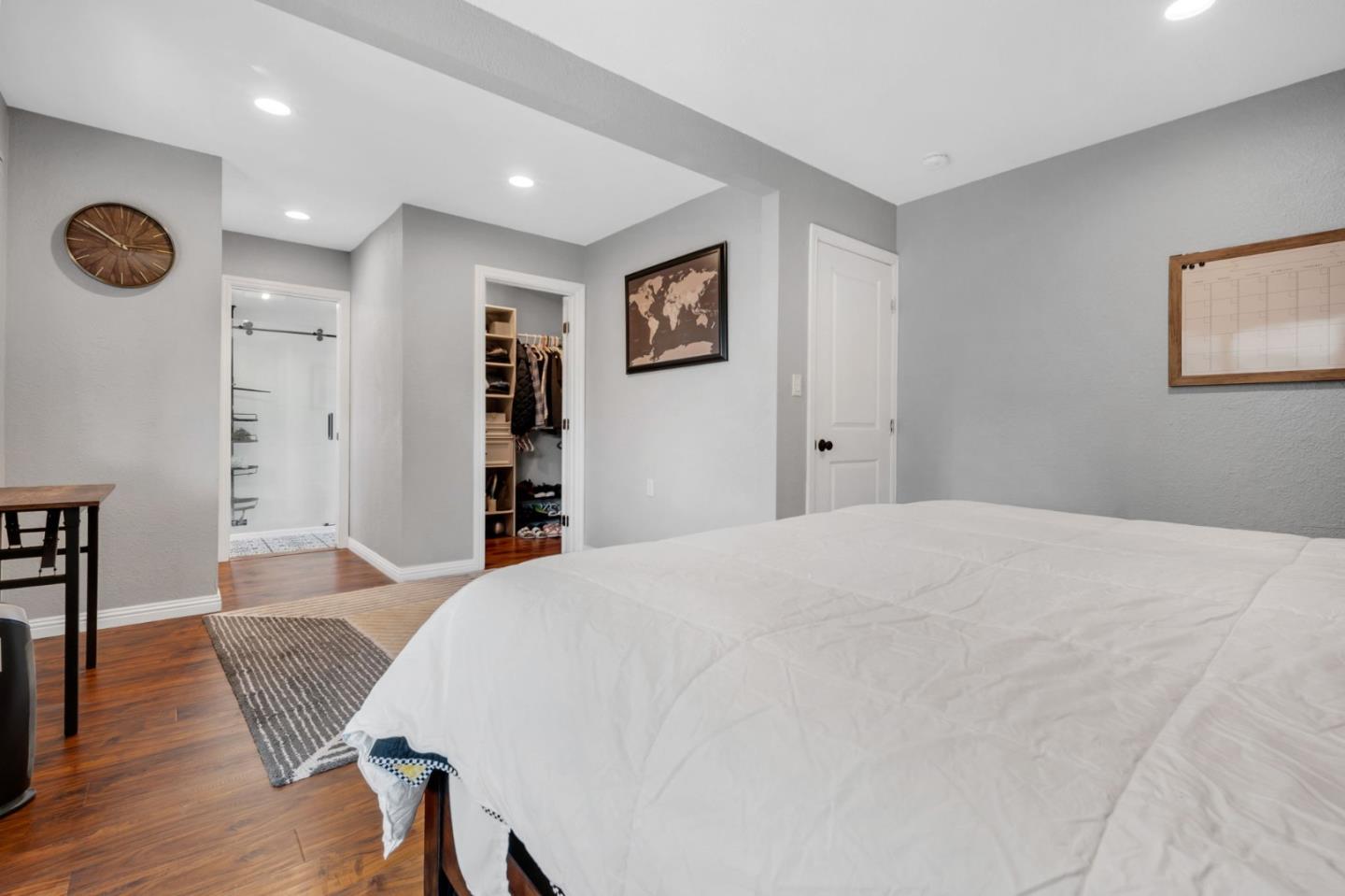 723 Linda Flora Street