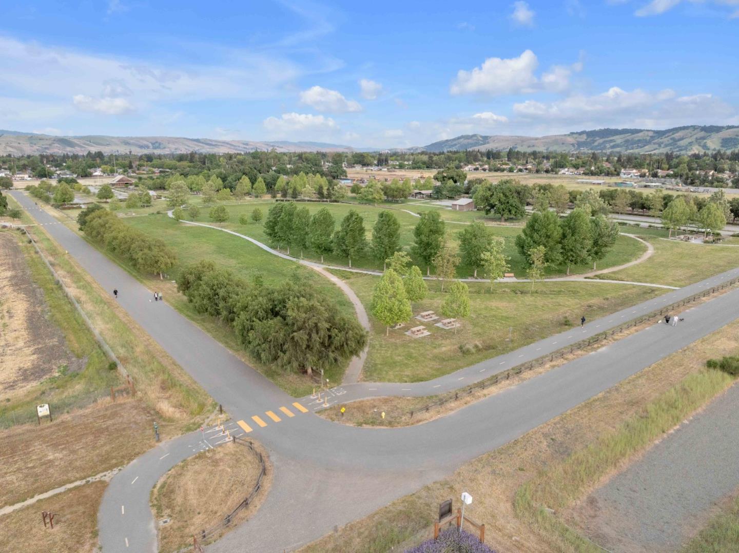 323 Blossom Hill Road 3