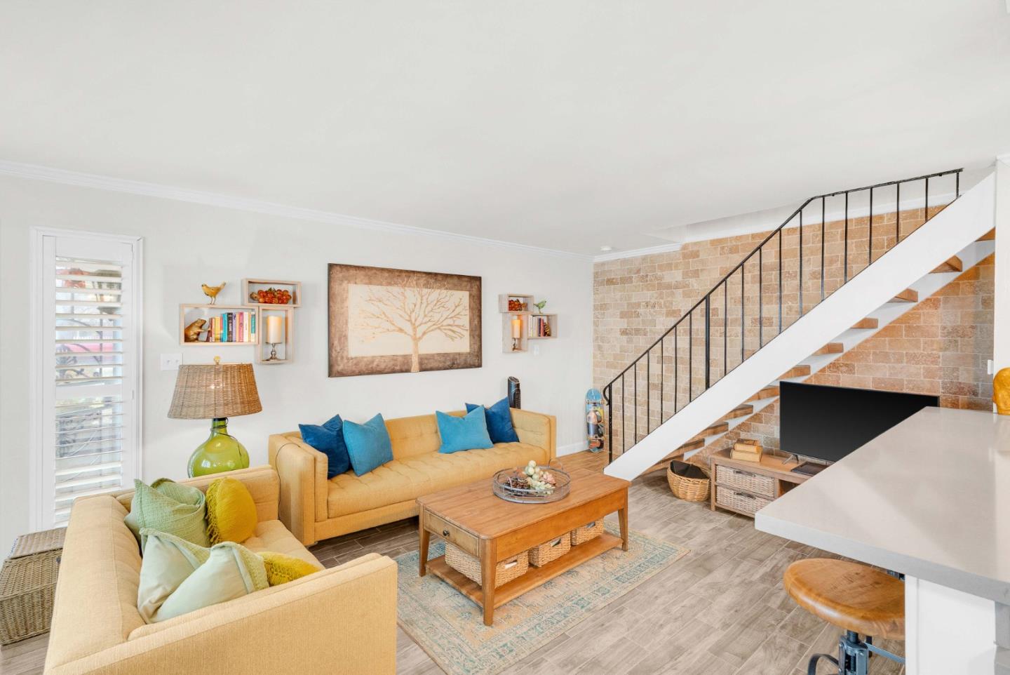 323 Blossom Hill Road 3