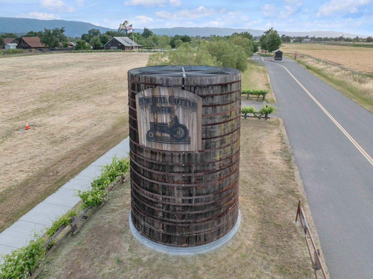 323 Blossom Hill Road 3