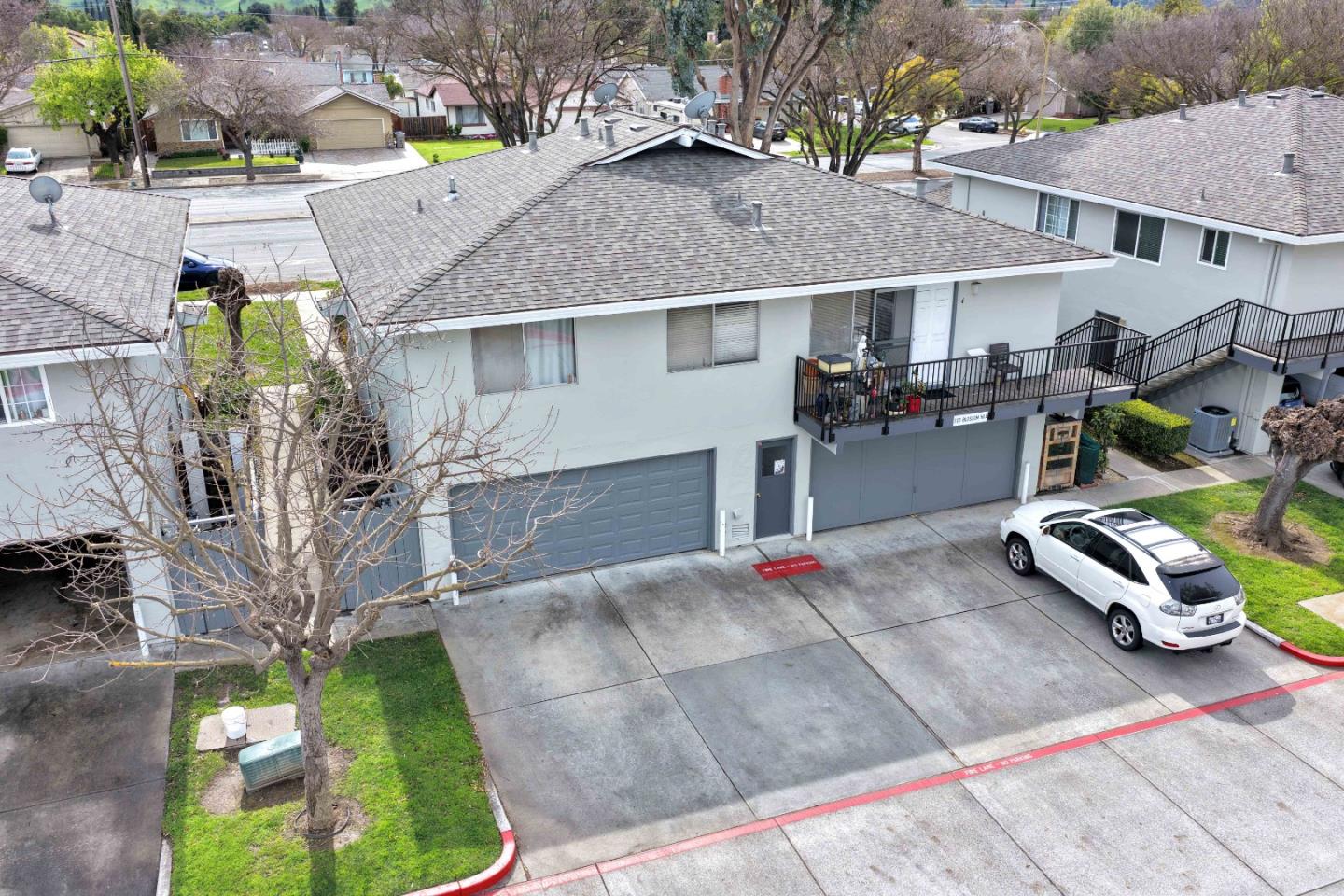 323 Blossom Hill Road 3