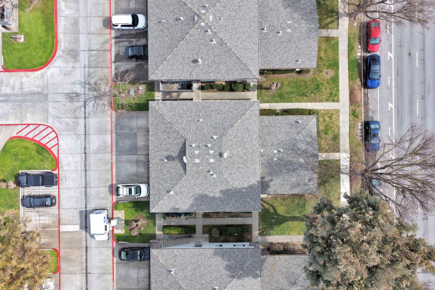 323 Blossom Hill Road 3