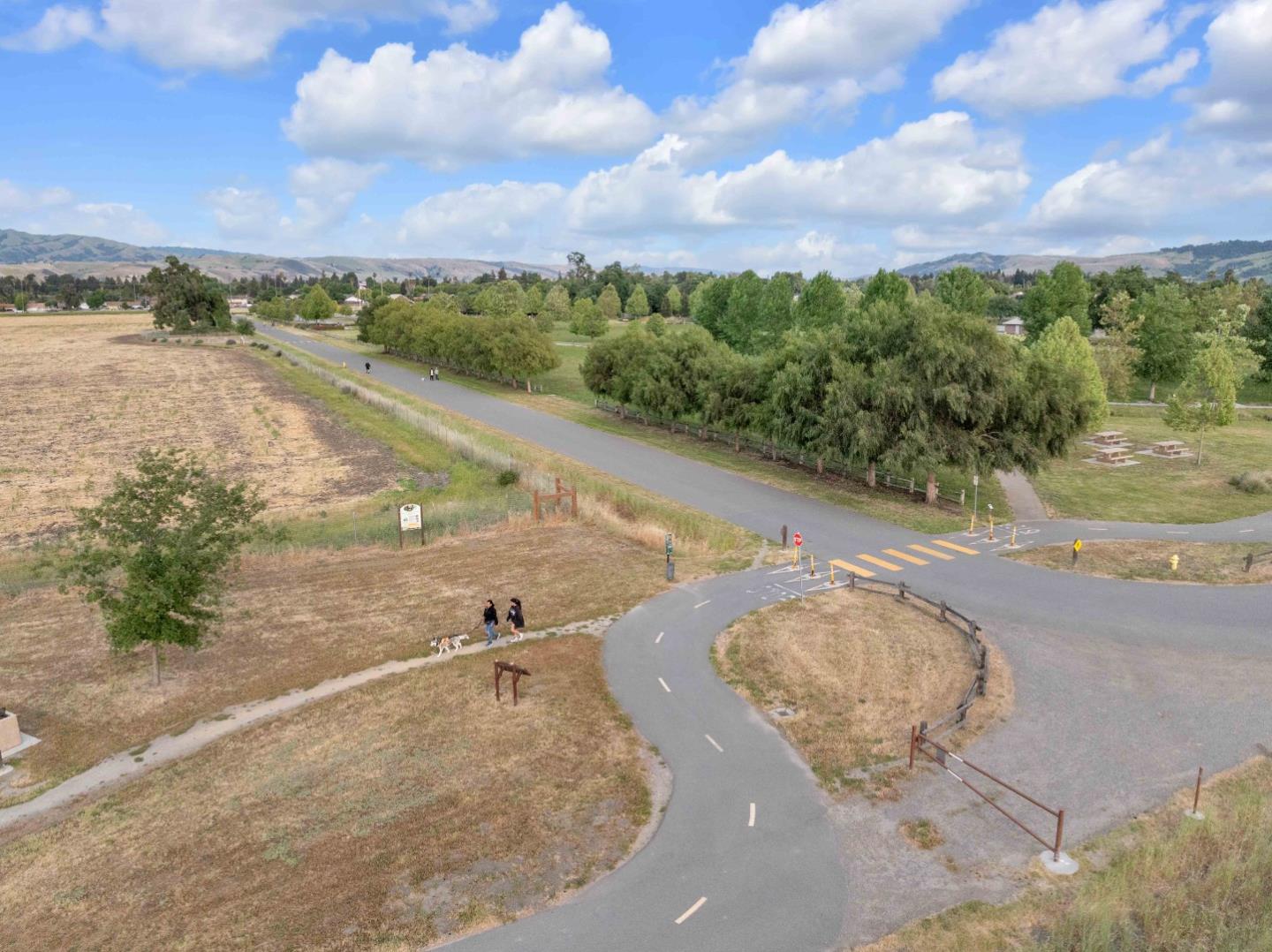 323 Blossom Hill Road 3