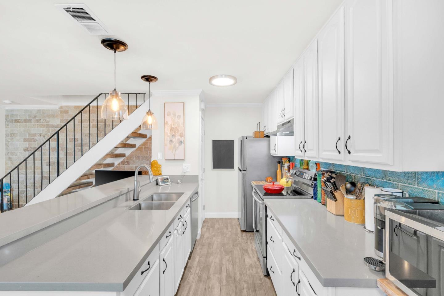 323 Blossom Hill Road 3