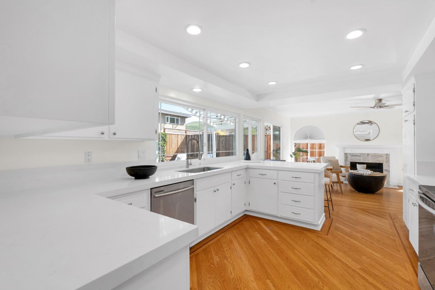 6280 Mountford Drive