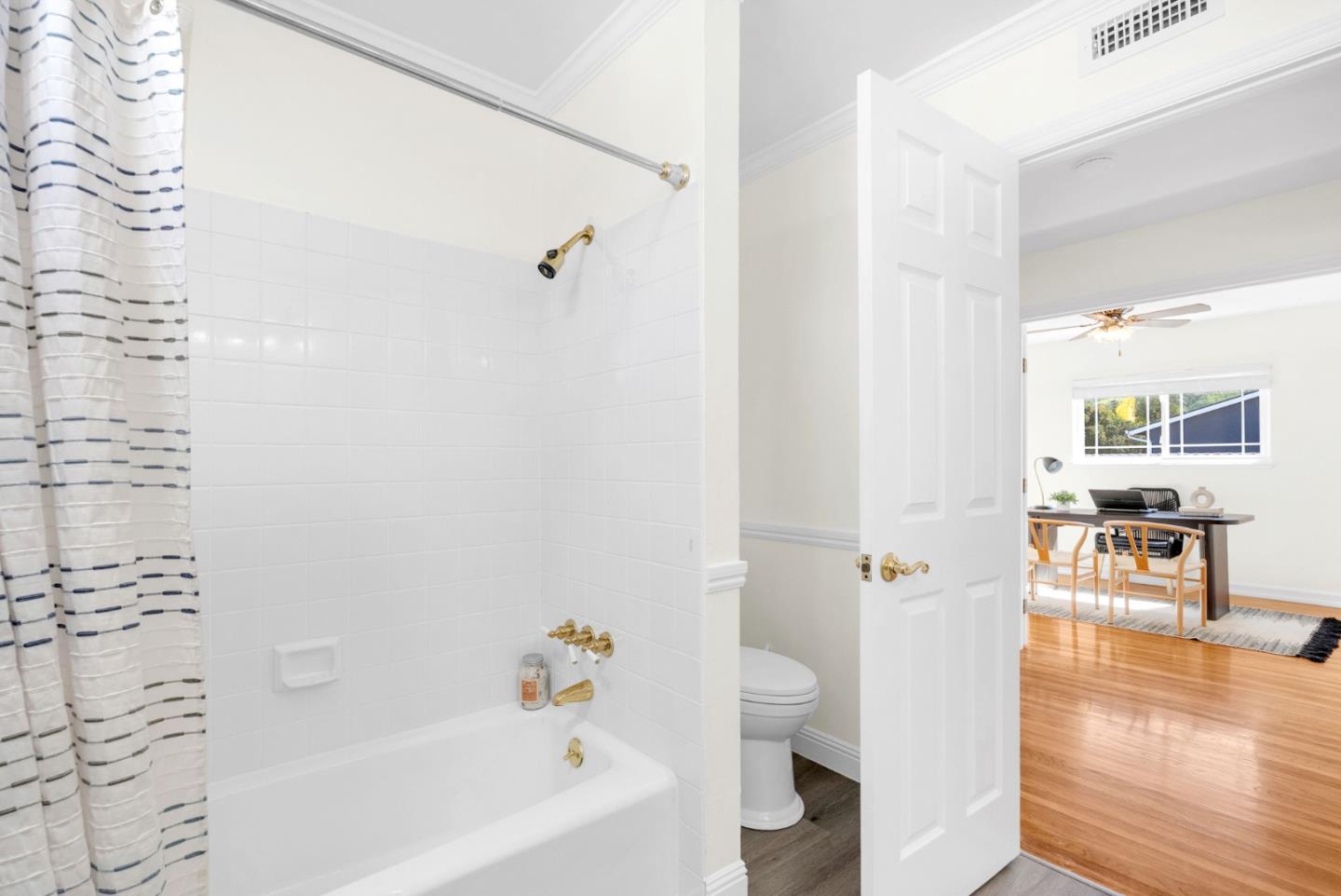 6280 Mountford Drive