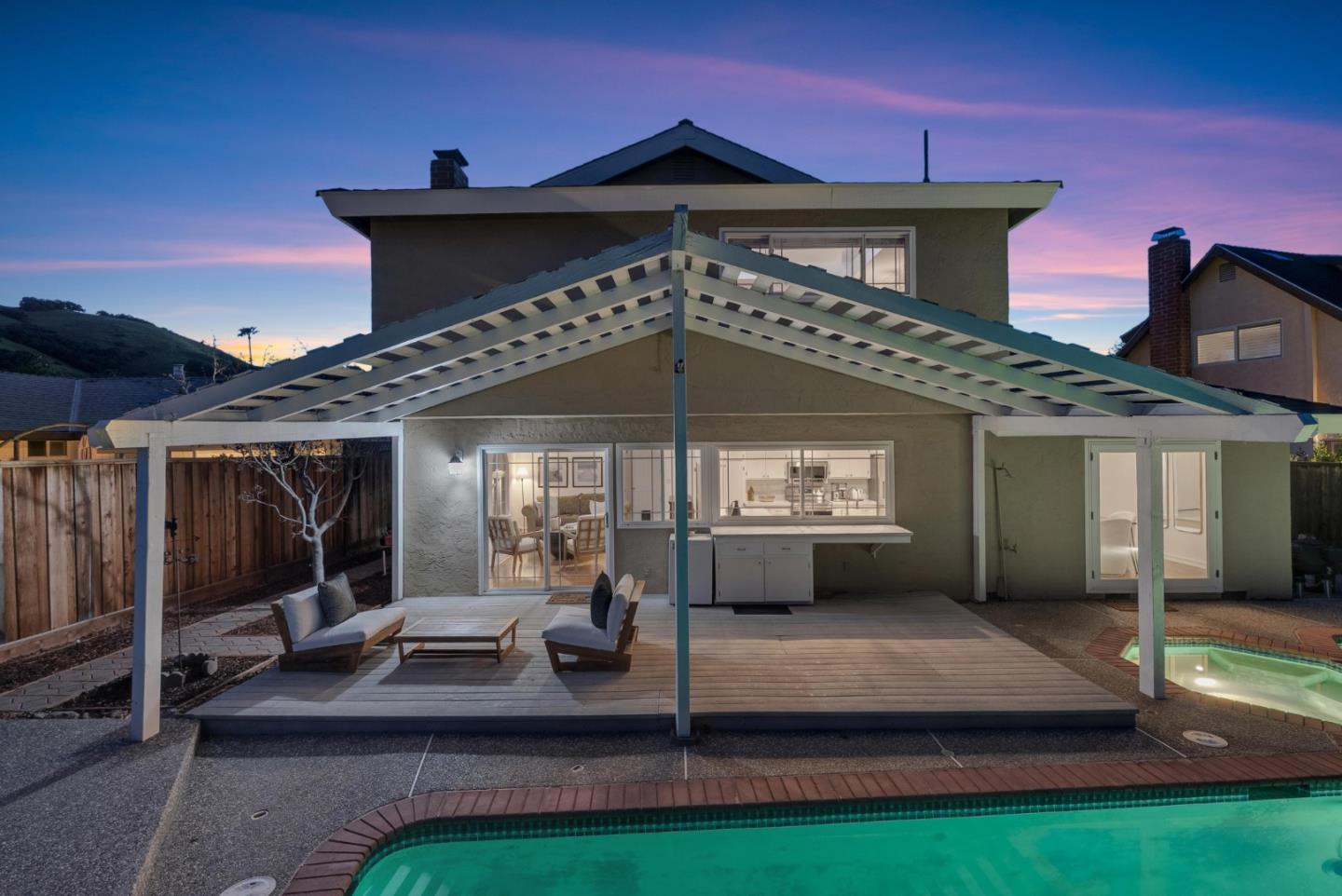 6280 Mountford Drive