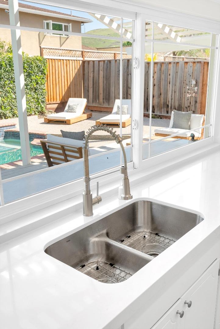 6280 Mountford Drive