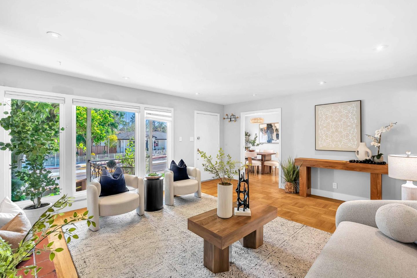 2204 Roosevelt Avenue