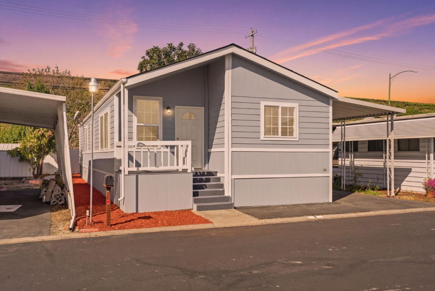 3300 Narveaz Avenue Unit: 3