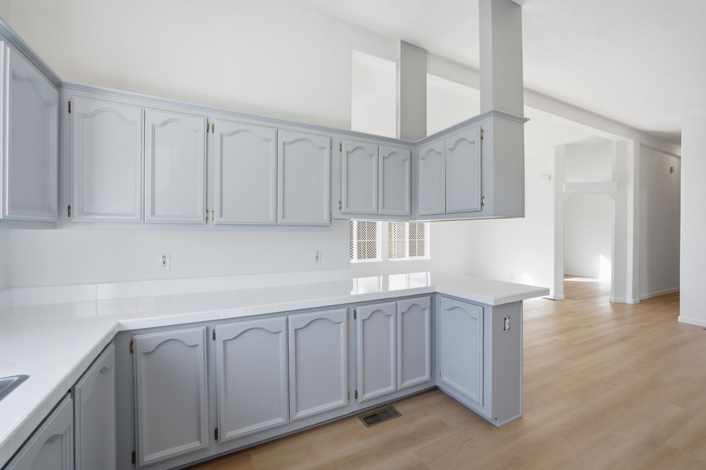 3300 Narveaz Avenue Unit: 3
