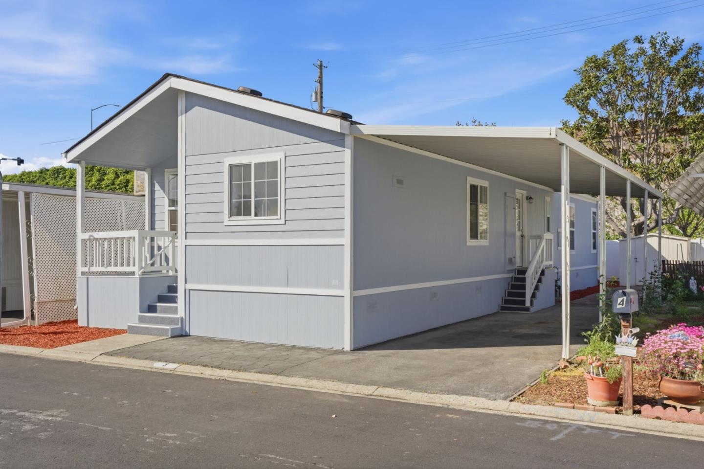 3300 Narveaz Avenue Unit: 3