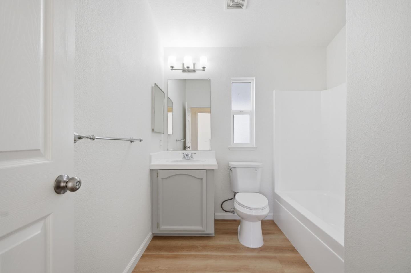 3300 Narveaz Avenue Unit: 3