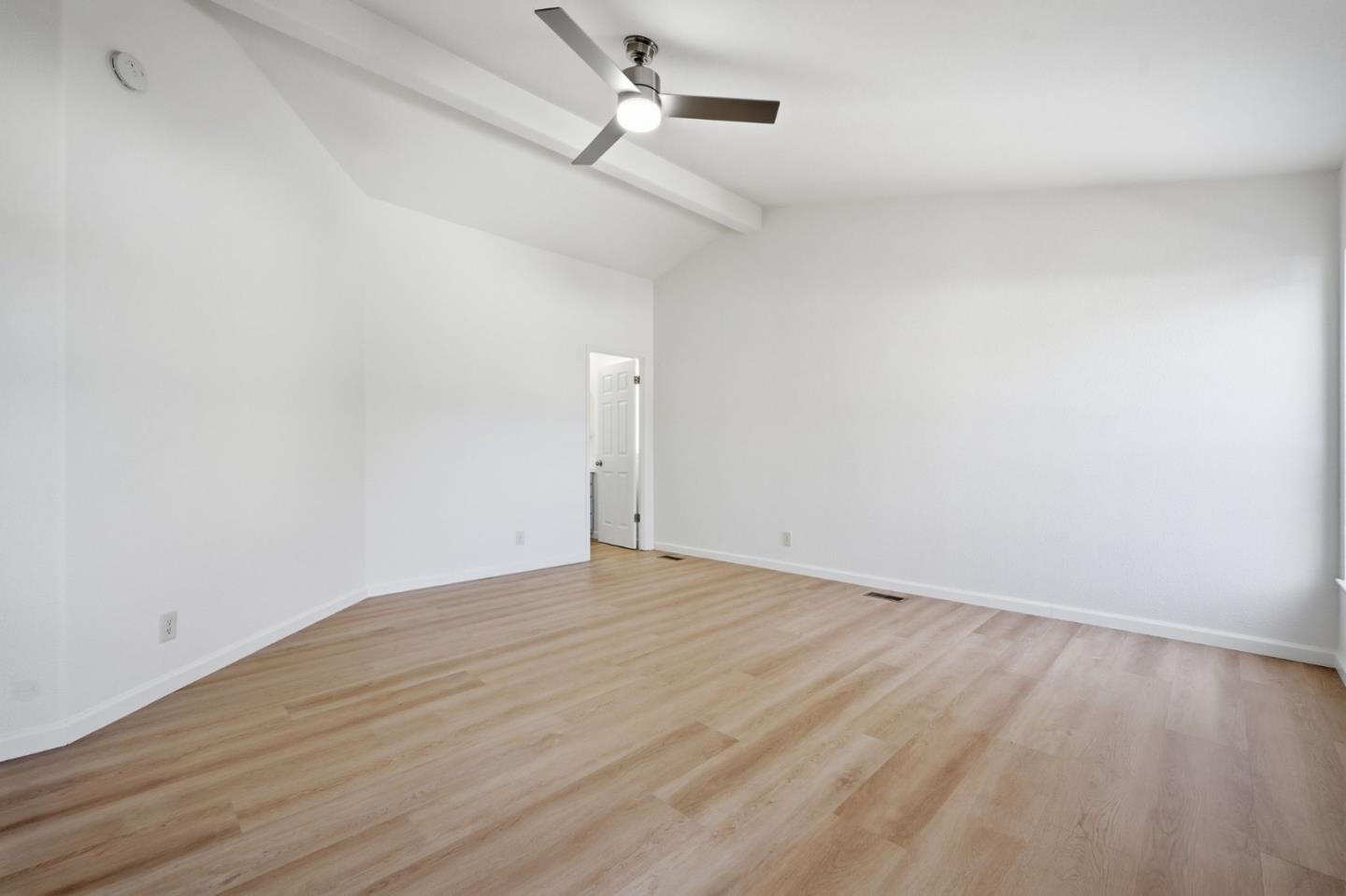 3300 Narveaz Avenue Unit: 3