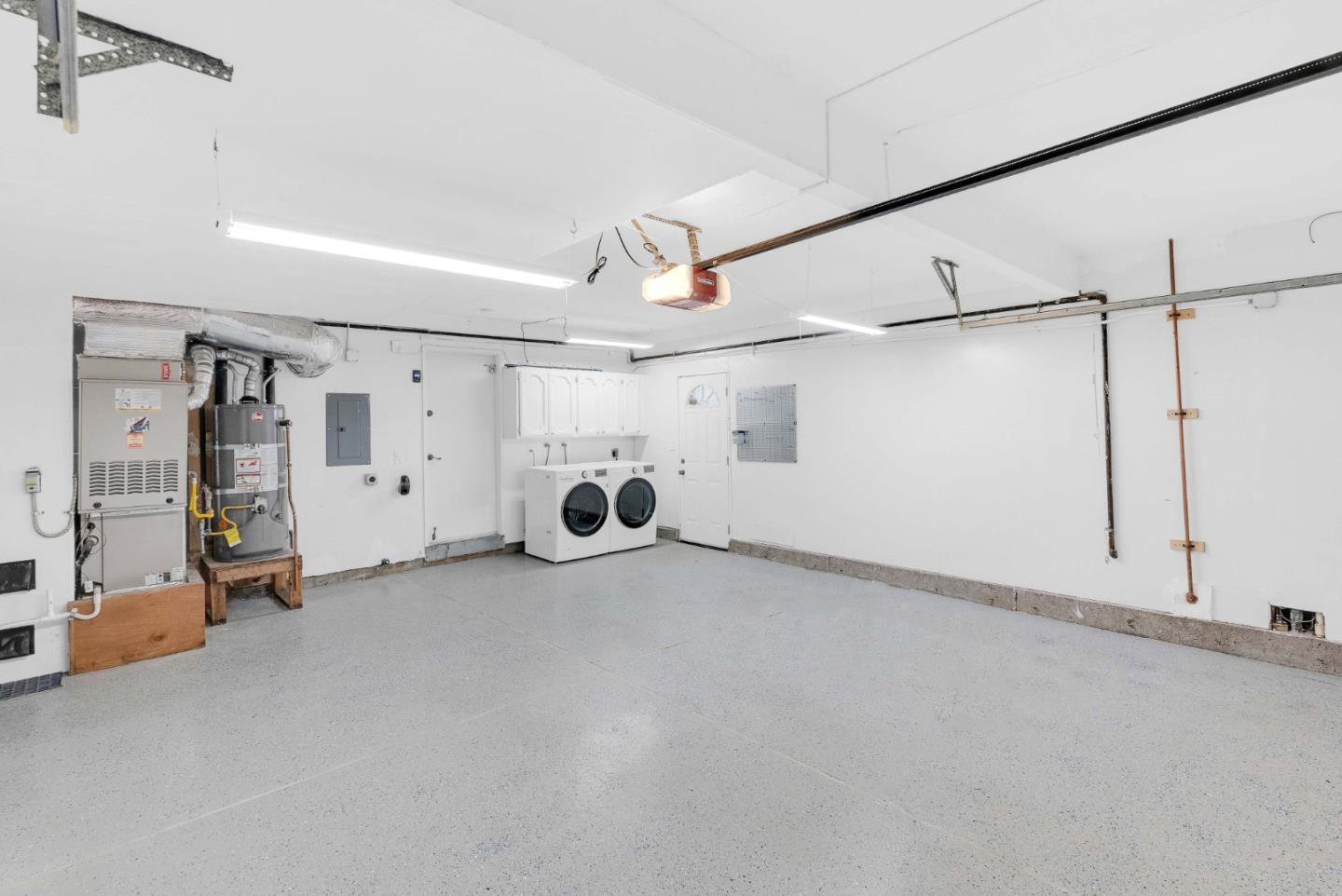 1060 Shandwick Court