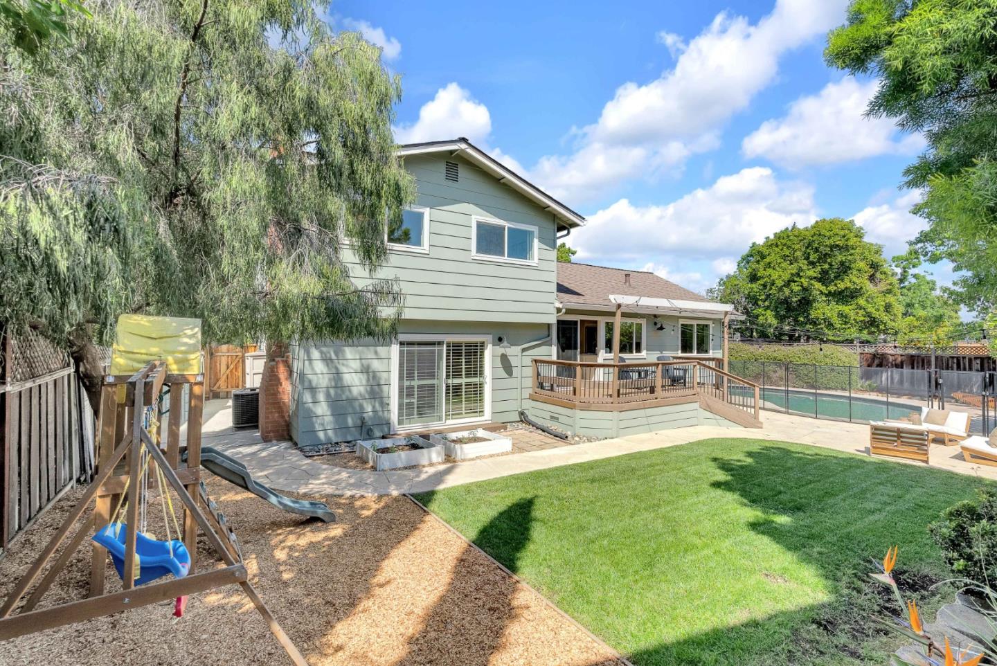 1060 Shandwick Court