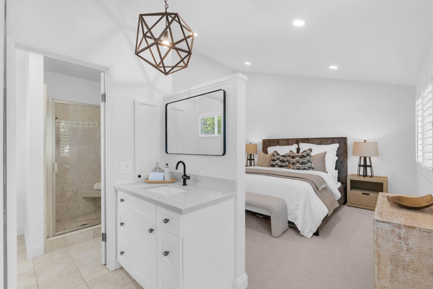 1060 Shandwick Court