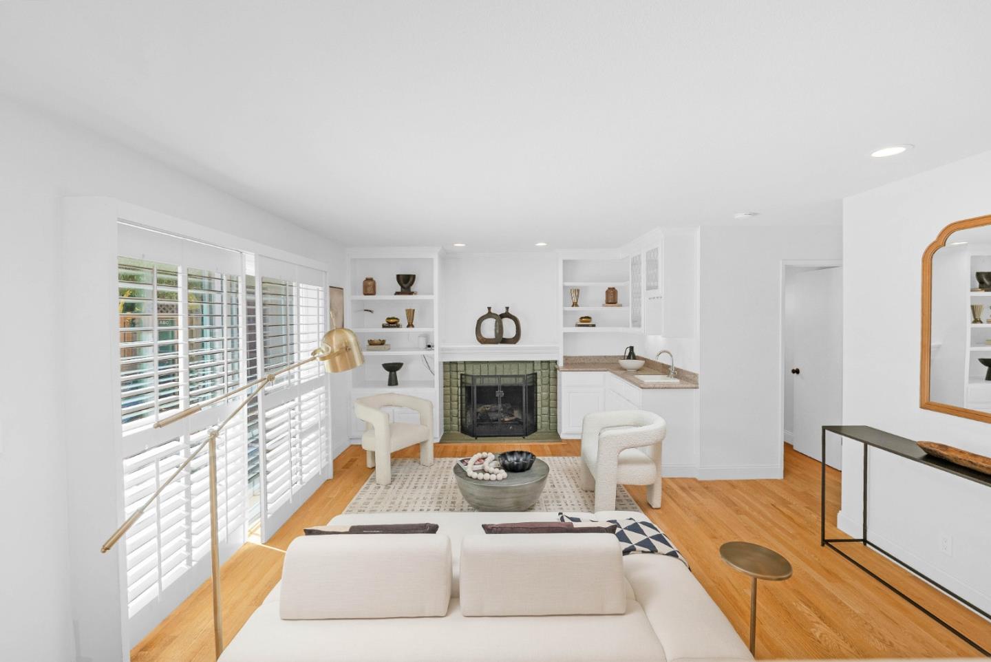 1060 Shandwick Court