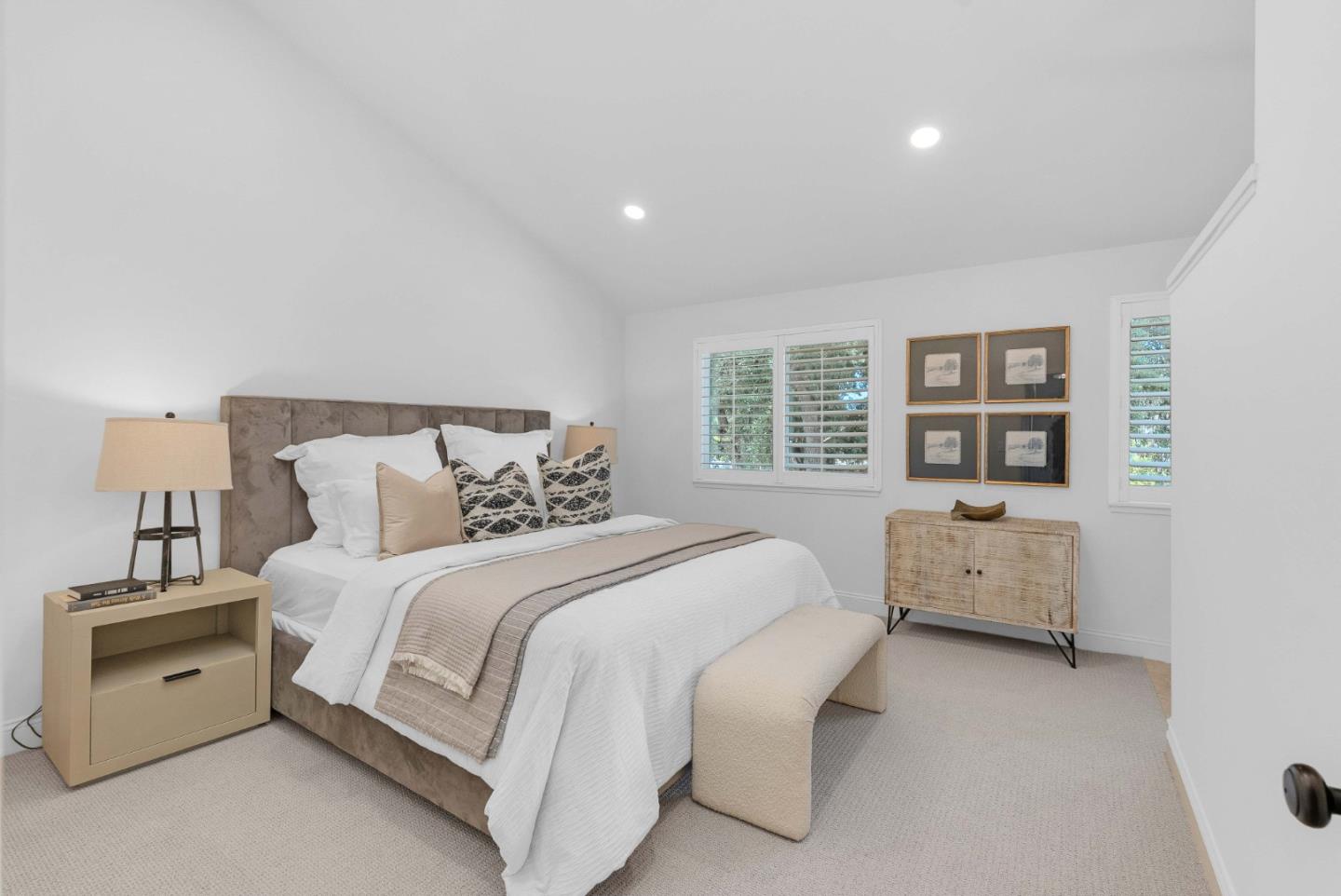 1060 Shandwick Court