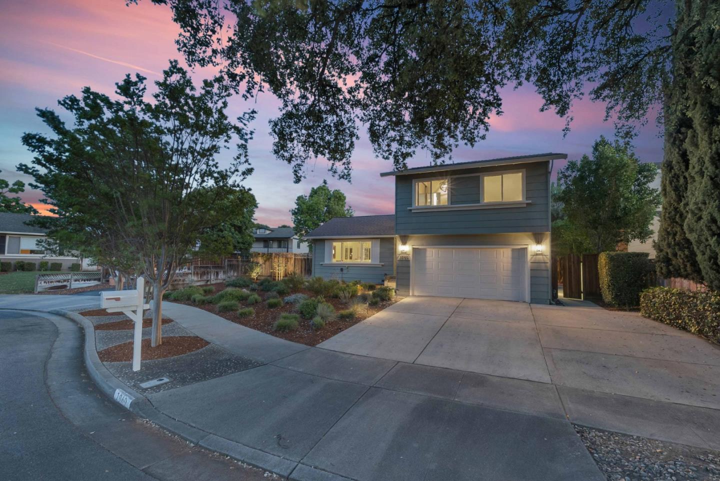 1060 Shandwick Court